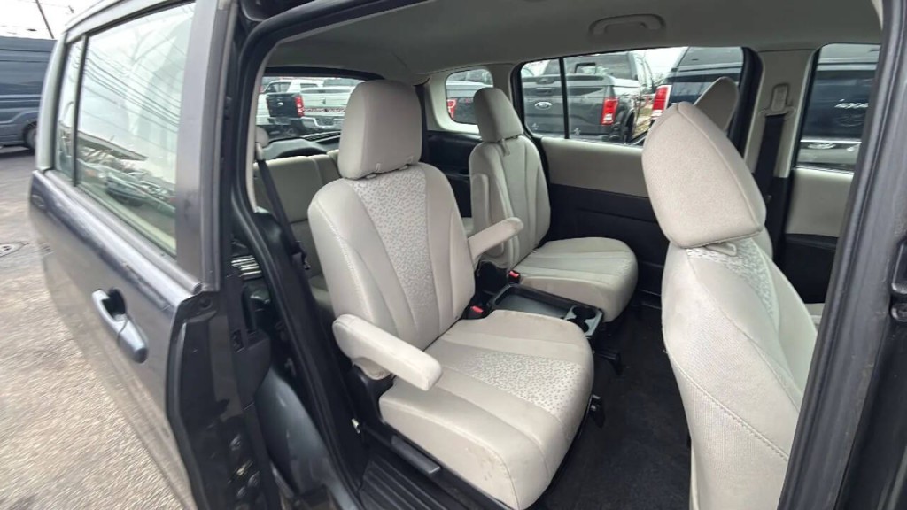 2012 Mazda Mazda5 Image 14