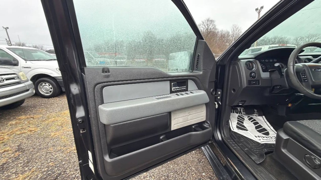 2014 Ford F-150 Image 9