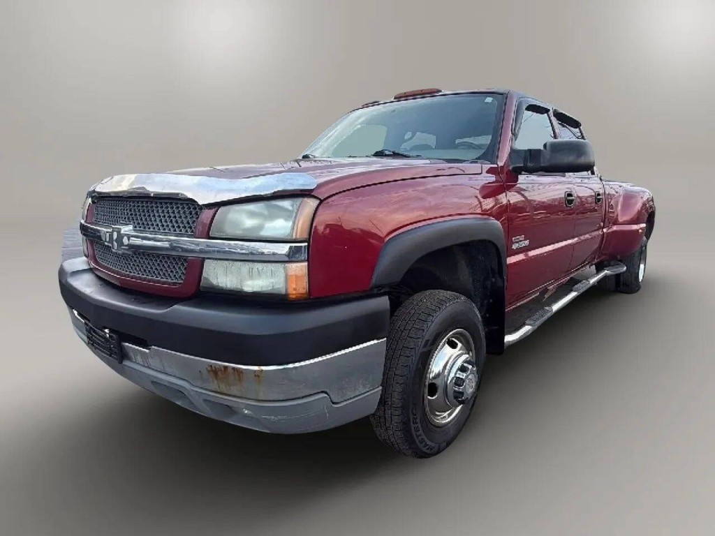 2004 Chevrolet Silverado 1500 Image 1