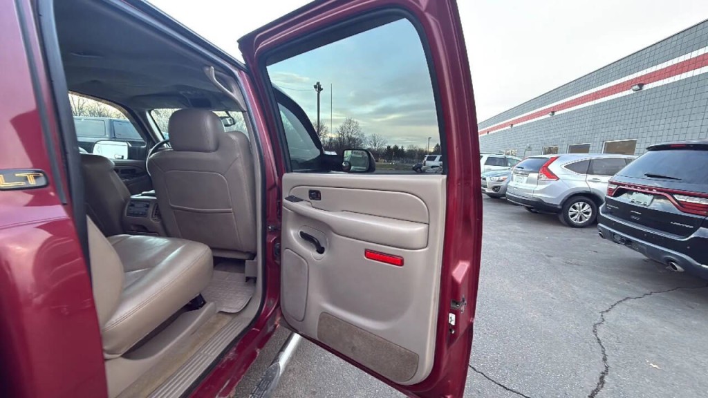 2004 Chevrolet Silverado 1500 Image 14
