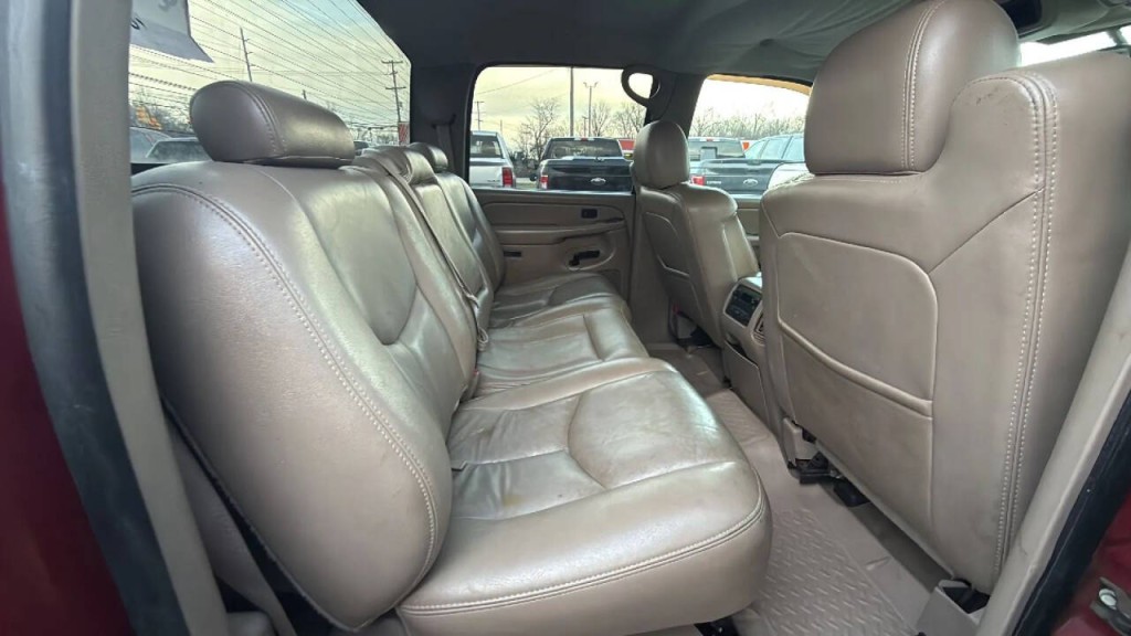 2004 Chevrolet Silverado 1500 Image 15