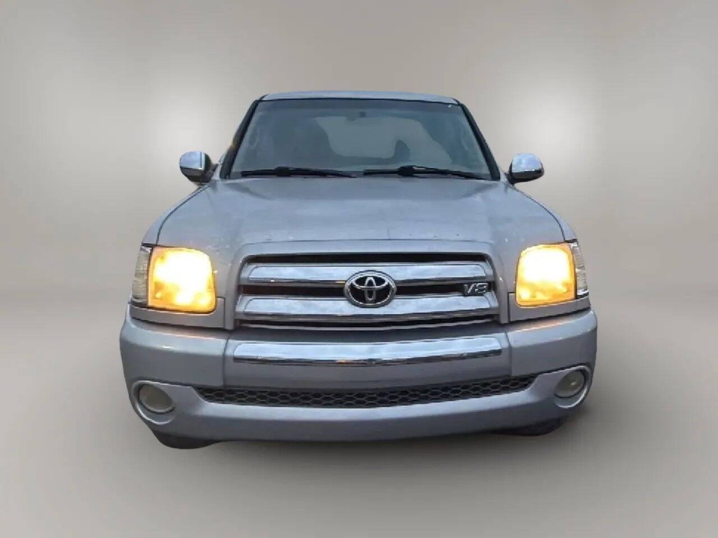 2004 Toyota Tundra Image 8