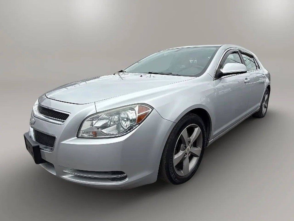 2011 Chevrolet Malibu Image 1