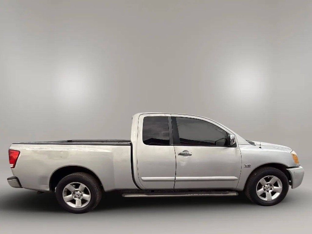 2004 Nissan Titan Image 6