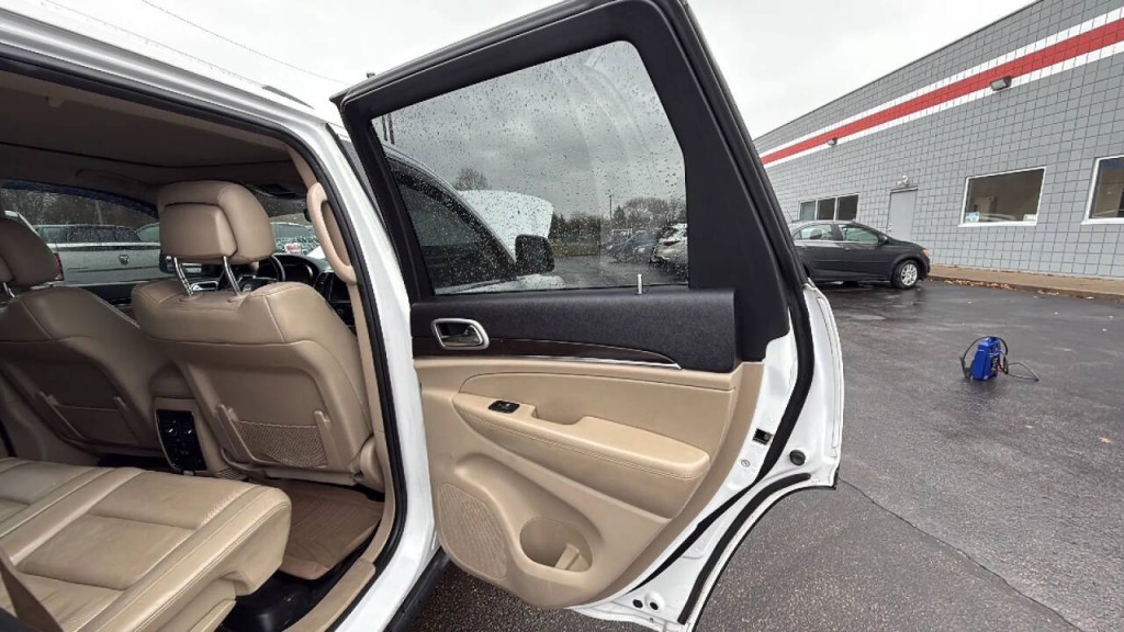 2018 Jeep Grand Cherokee Image 14