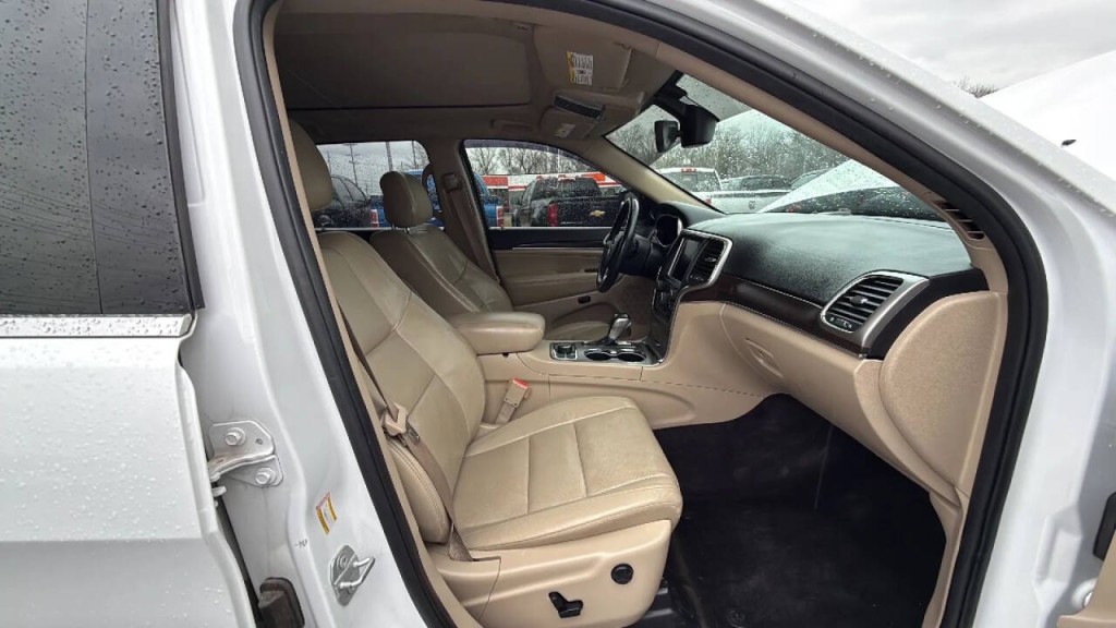 2018 Jeep Grand Cherokee Image 17