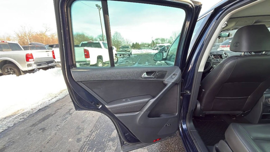 2014 Volkswagen Tiguan Image 12