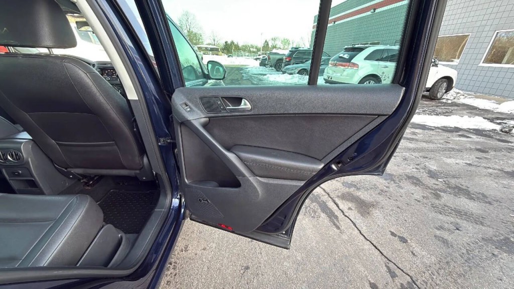 2014 Volkswagen Tiguan Image 15