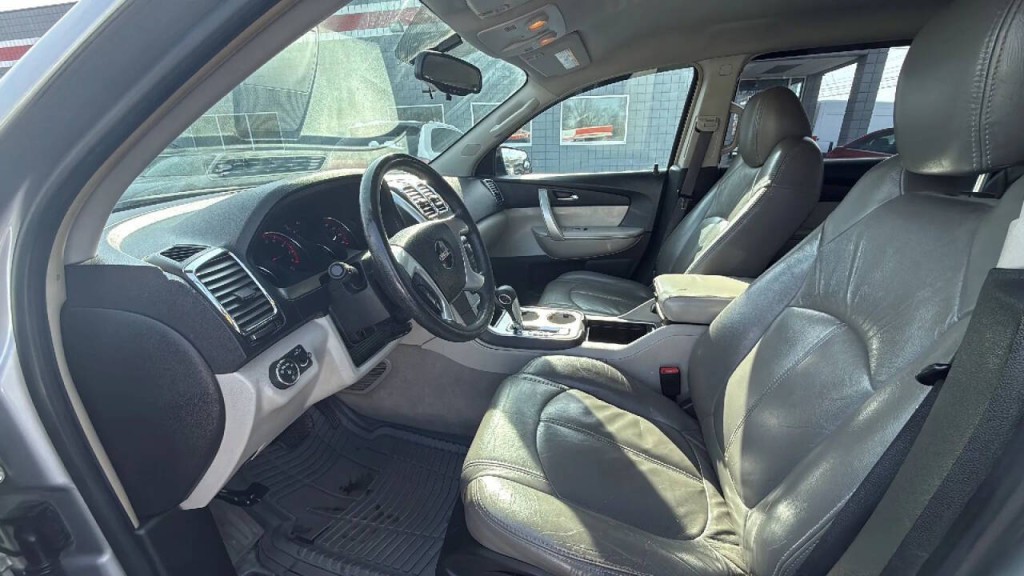 2009 GMC Acadia Image 10