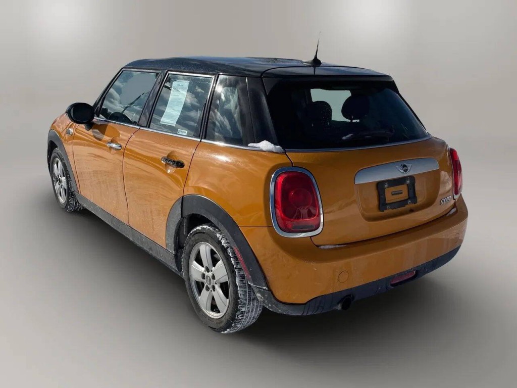 2015 MINI Cooper Image 2