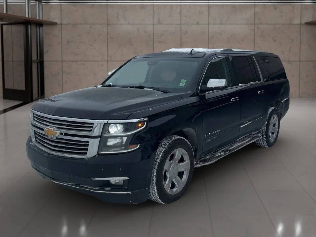 2015 Chevrolet Suburban Image 6