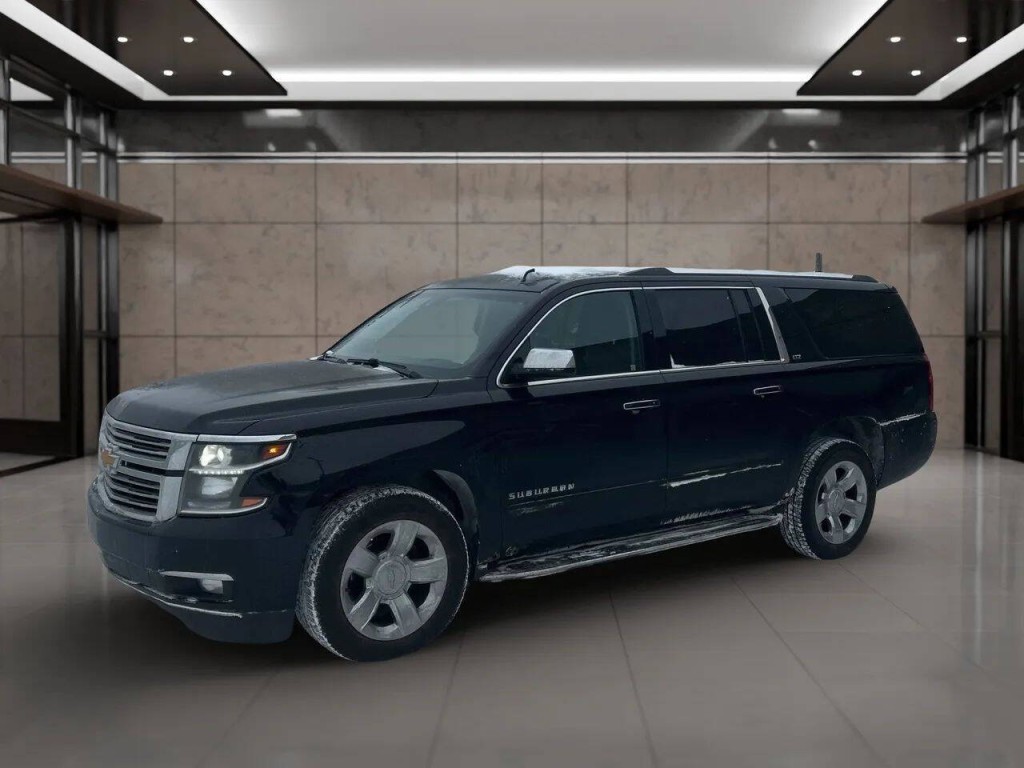 2015 Chevrolet Suburban Image 11