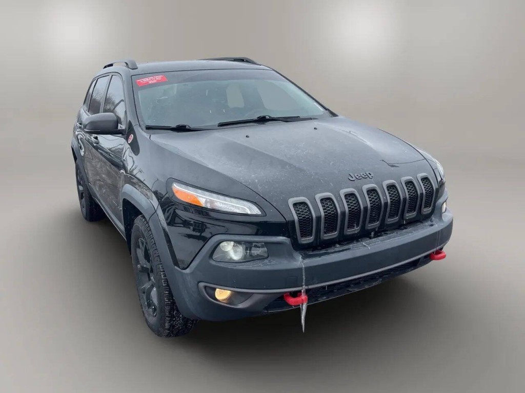 2017 Jeep Cherokee Image 2