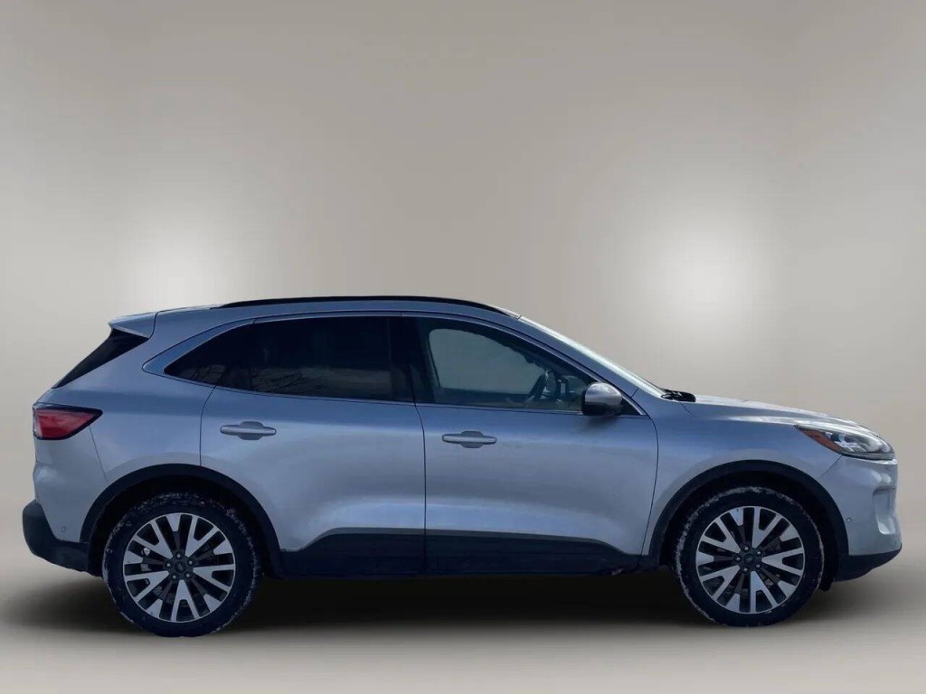 2020 Ford Escape Image 3