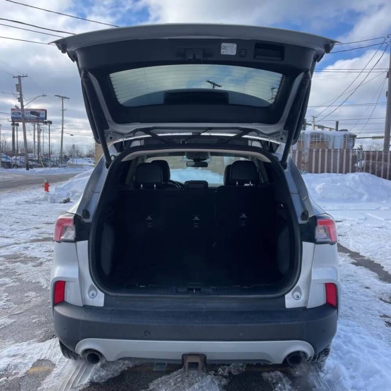 2020 Ford Escape Image 9