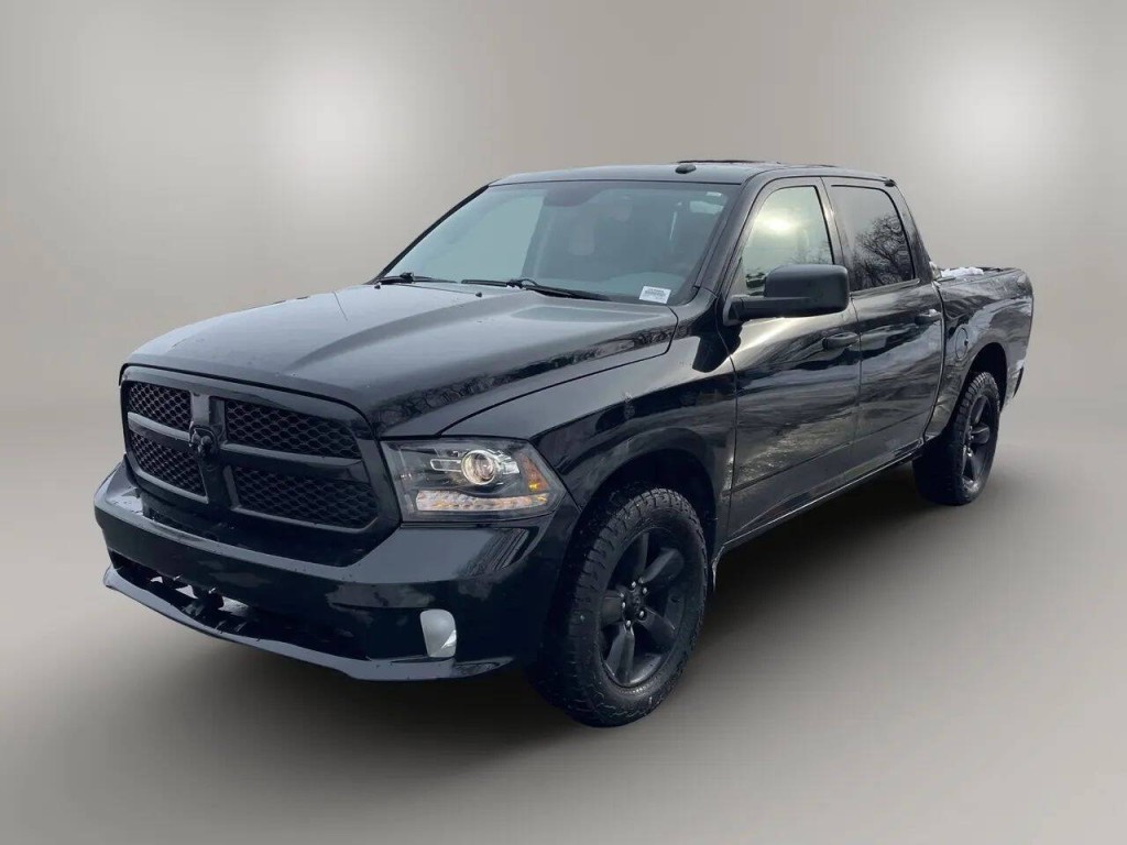 2014 RAM 1500 Image 1