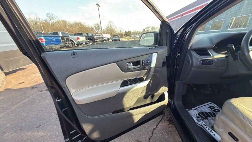 2013 Ford Edge Image 10