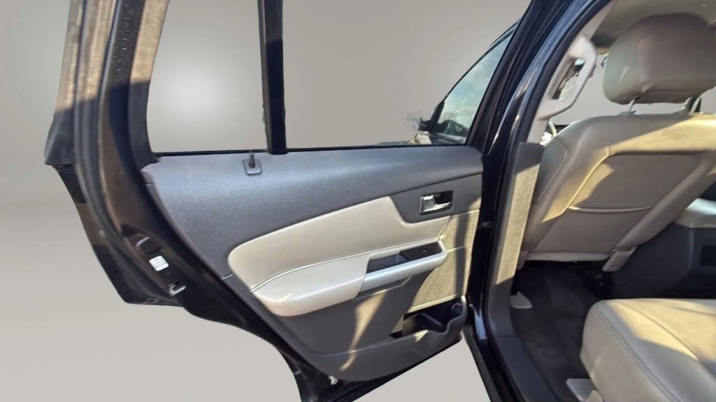 2013 Ford Edge Image 12