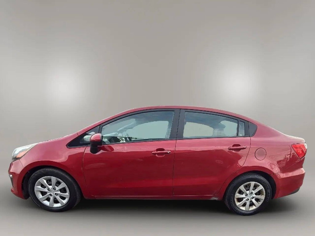 2017 Kia Rio Image 2