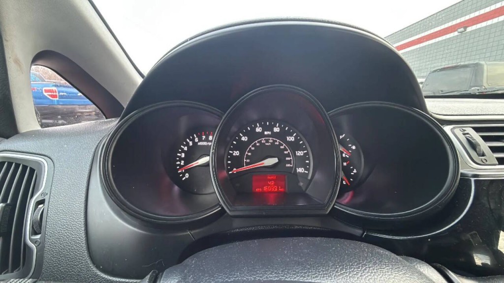 2017 Kia Rio Image 18