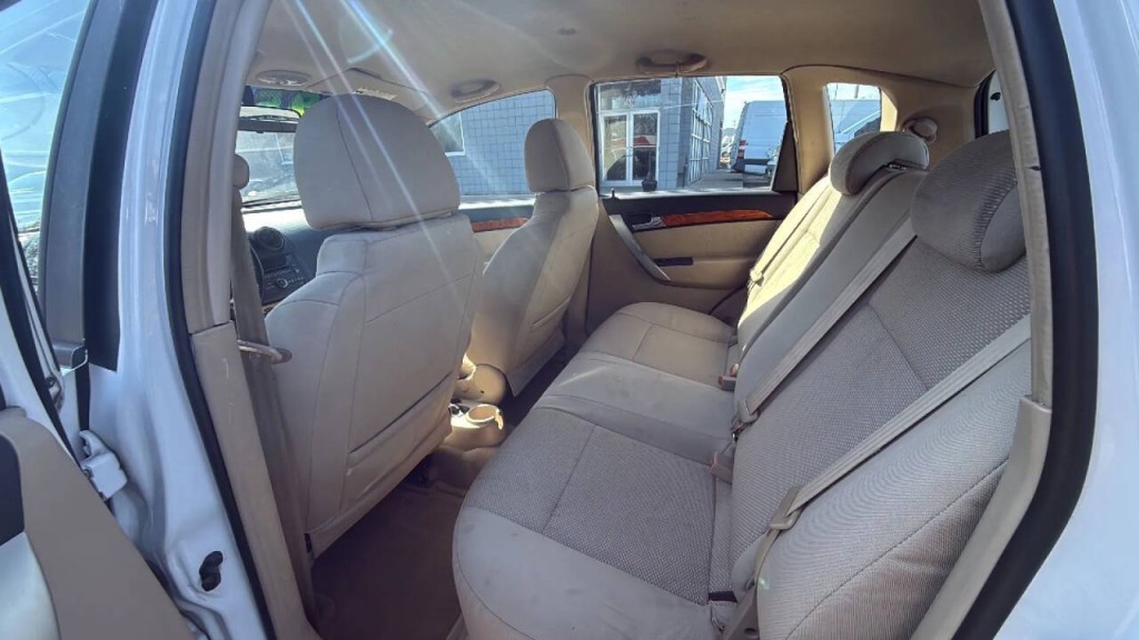 2011 Chevrolet Aveo Image 12