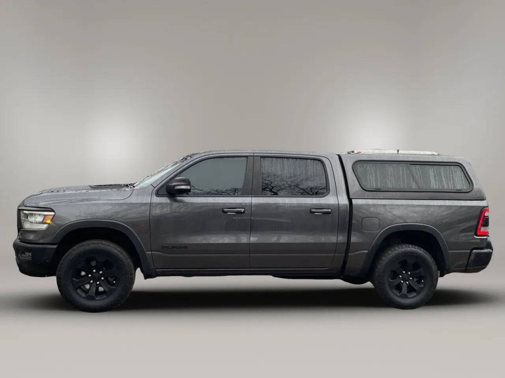 2021 RAM 1500 Image 3