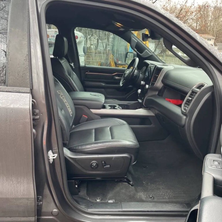 2021 RAM 1500 Image 9