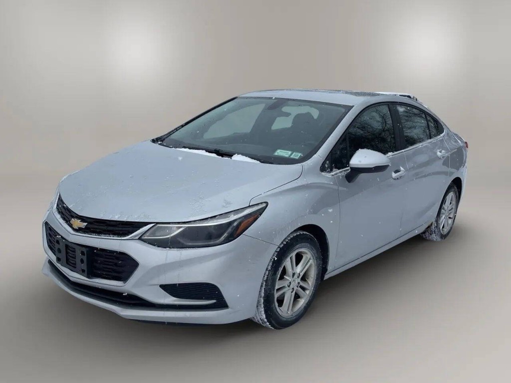 2016 Chevrolet Cruze Image 1