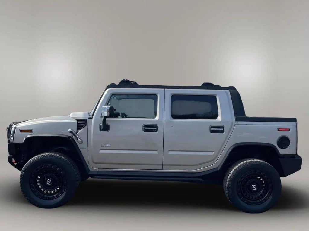 2005 HUMMER H2 Image 2