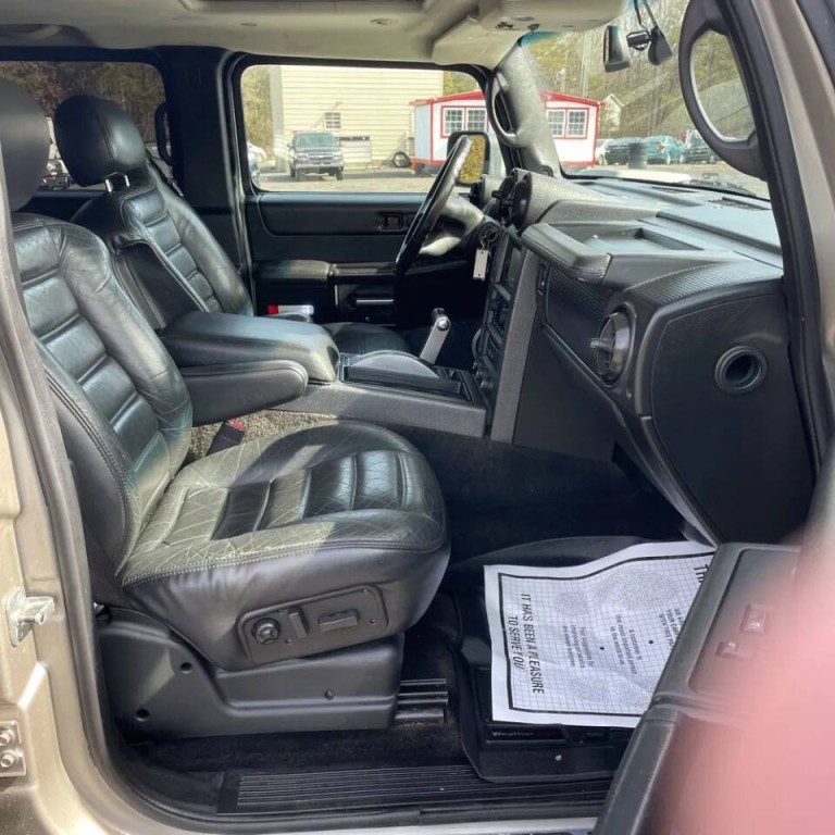 2005 HUMMER H2 Image 8