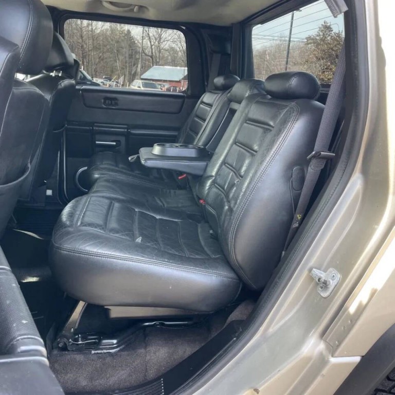 2005 HUMMER H2 Image 12
