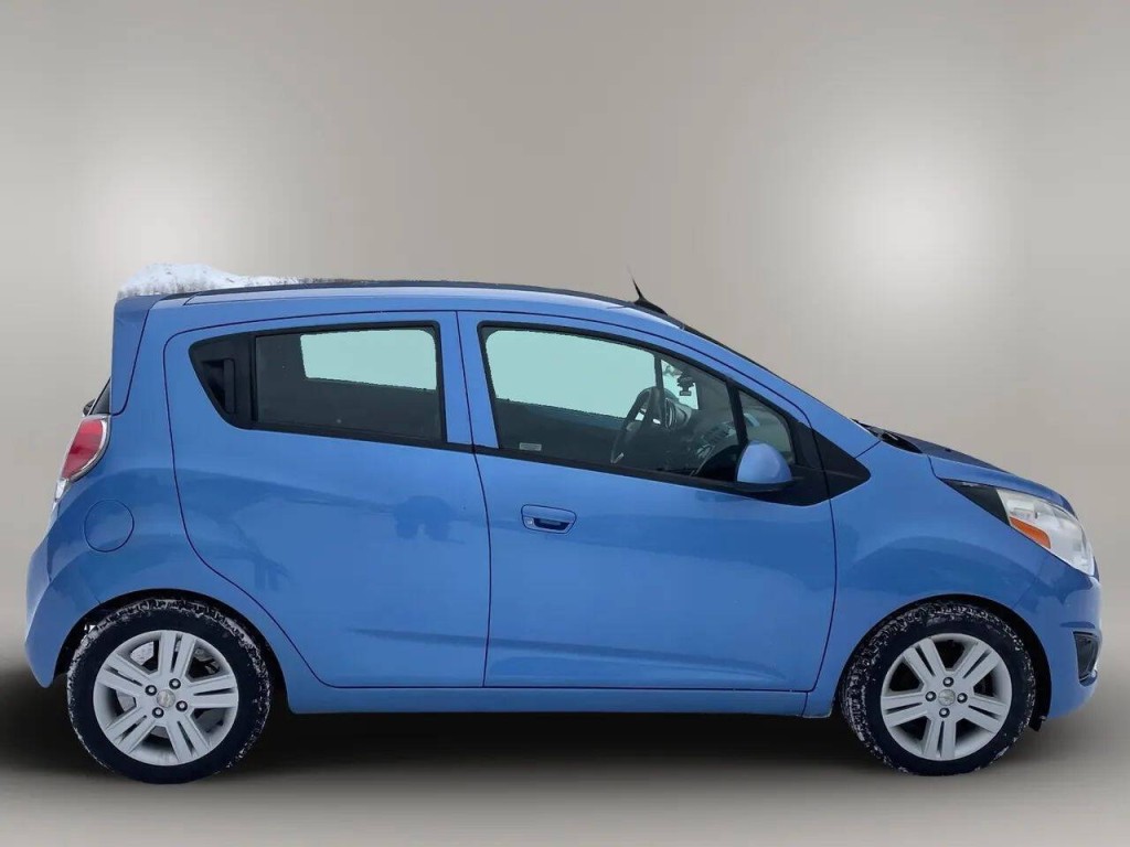 2014 Chevrolet Spark Image 2