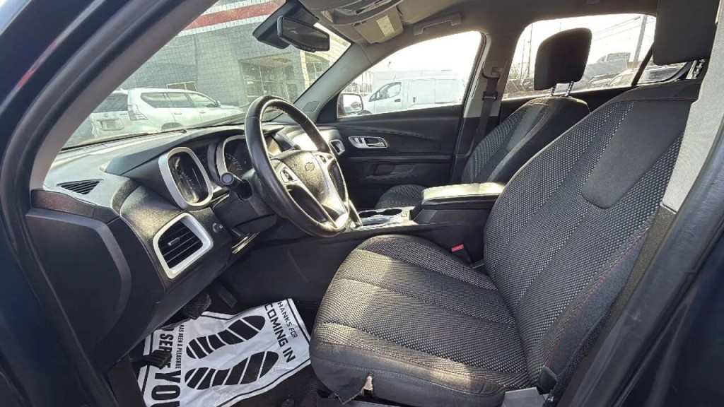 2015 Chevrolet Equinox Image 11