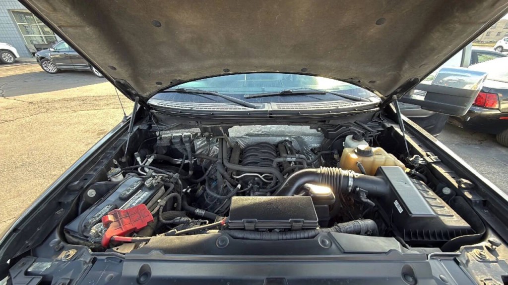 2013 Ford F-150 Image 9