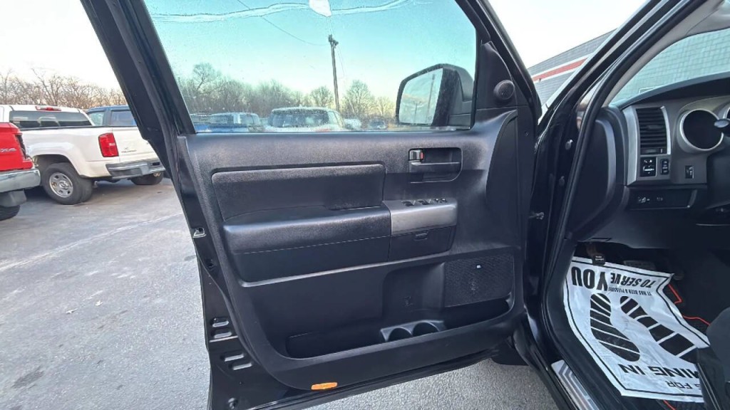 2010 Toyota Tundra Image 10