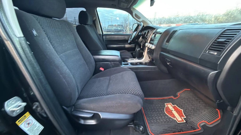 2010 Toyota Tundra Image 17