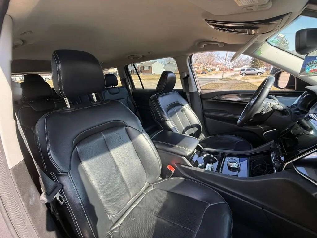 2022 Jeep Grand Cherokee Image 14