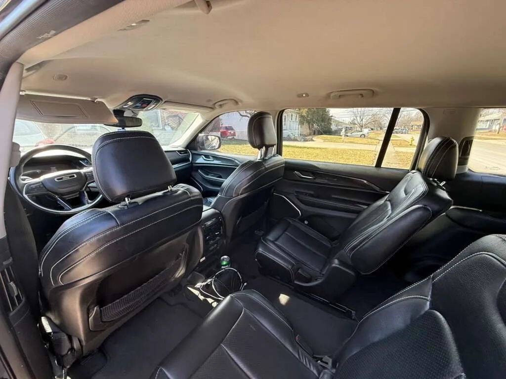 2022 Jeep Grand Cherokee Image 15