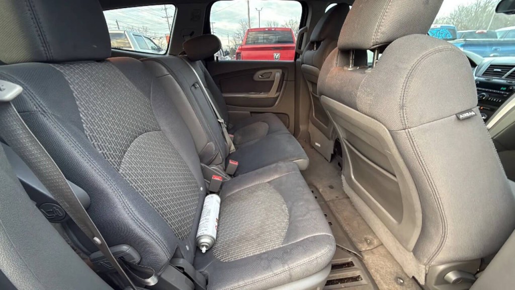 2012 Chevrolet Traverse Image 17