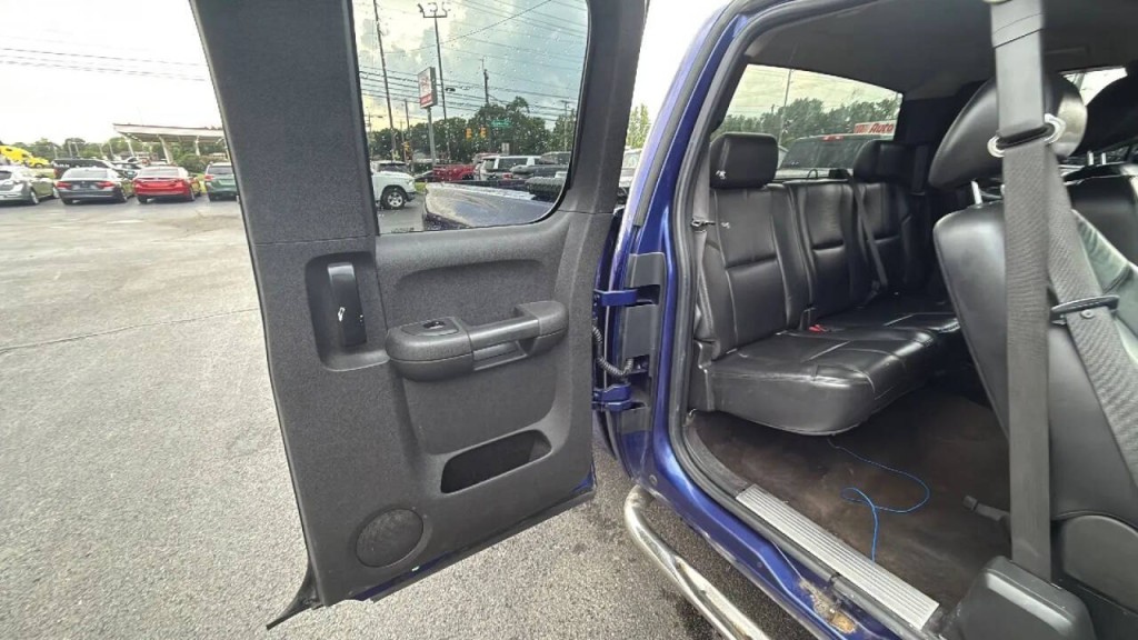 2010 Chevrolet Silverado 1500 Image 15