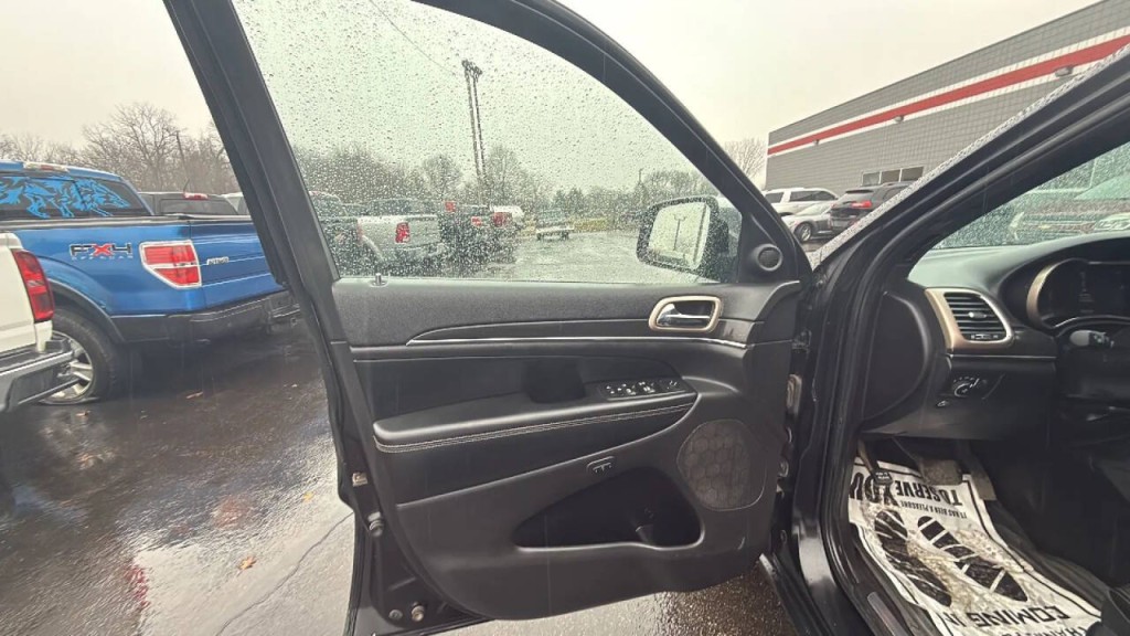 2015 Jeep Grand Cherokee Image 9