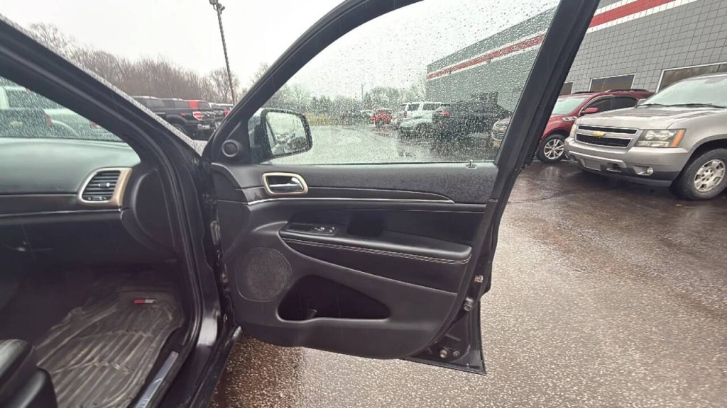 2015 Jeep Grand Cherokee Image 16