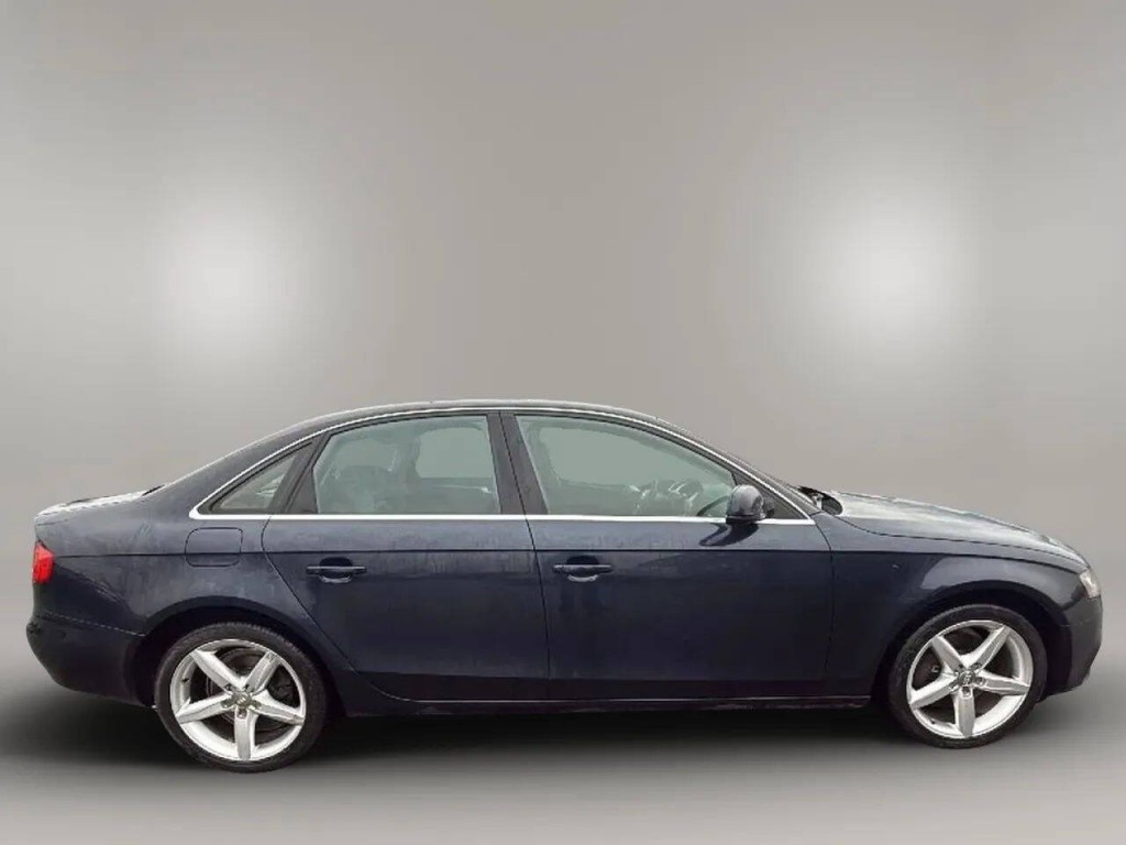 2010 Audi A4 Image 6