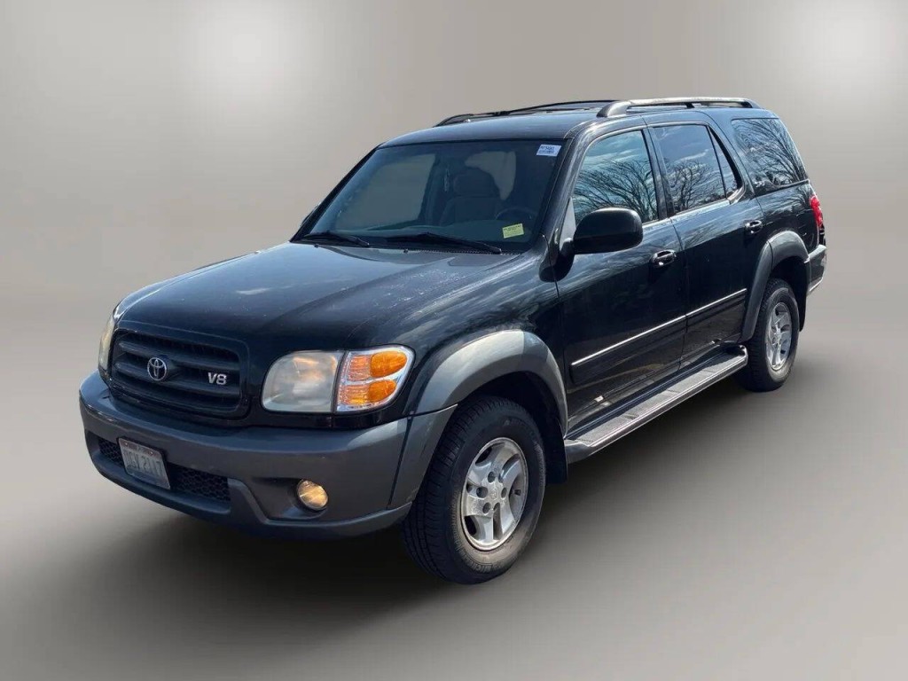 2004 Toyota Sequoia Image 1