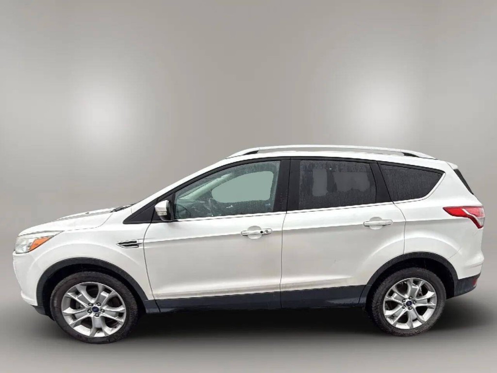 2016 Ford Escape Image 2