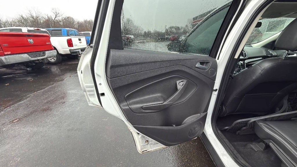 2016 Ford Escape Image 12