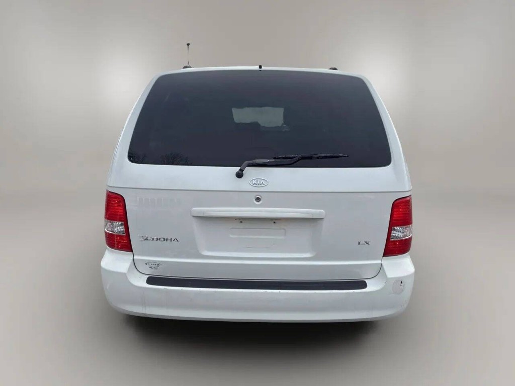2005 Kia Sedona Image 7