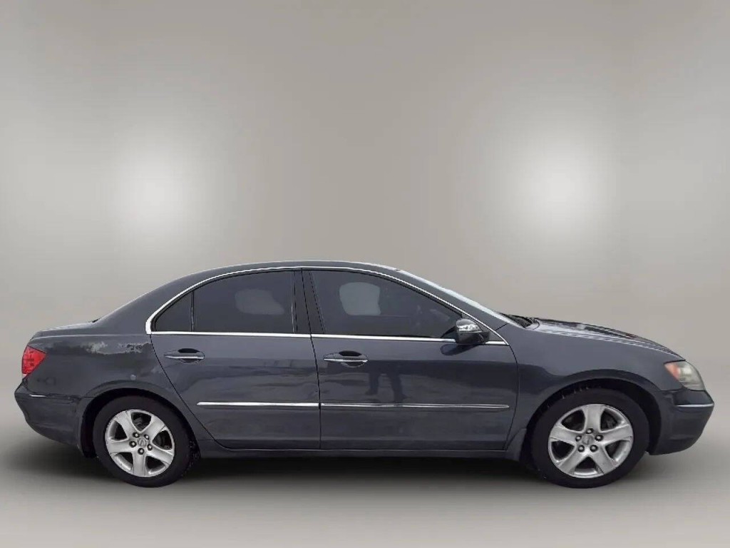 2005 Acura RL Image 6