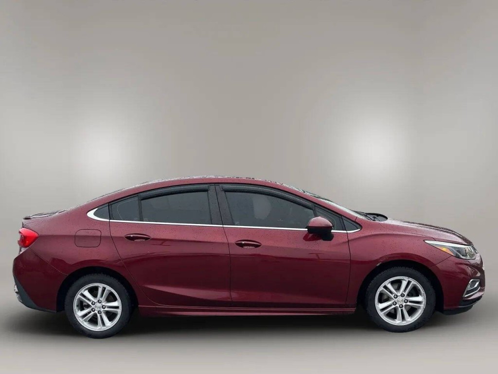 2016 Chevrolet Cruze Image 4