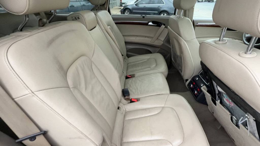 2011 Audi Q7 Image 15